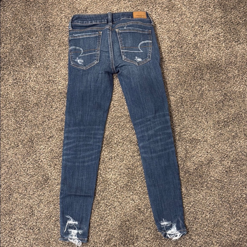 American Eagle Jeans with rips - Picture 3 of 3